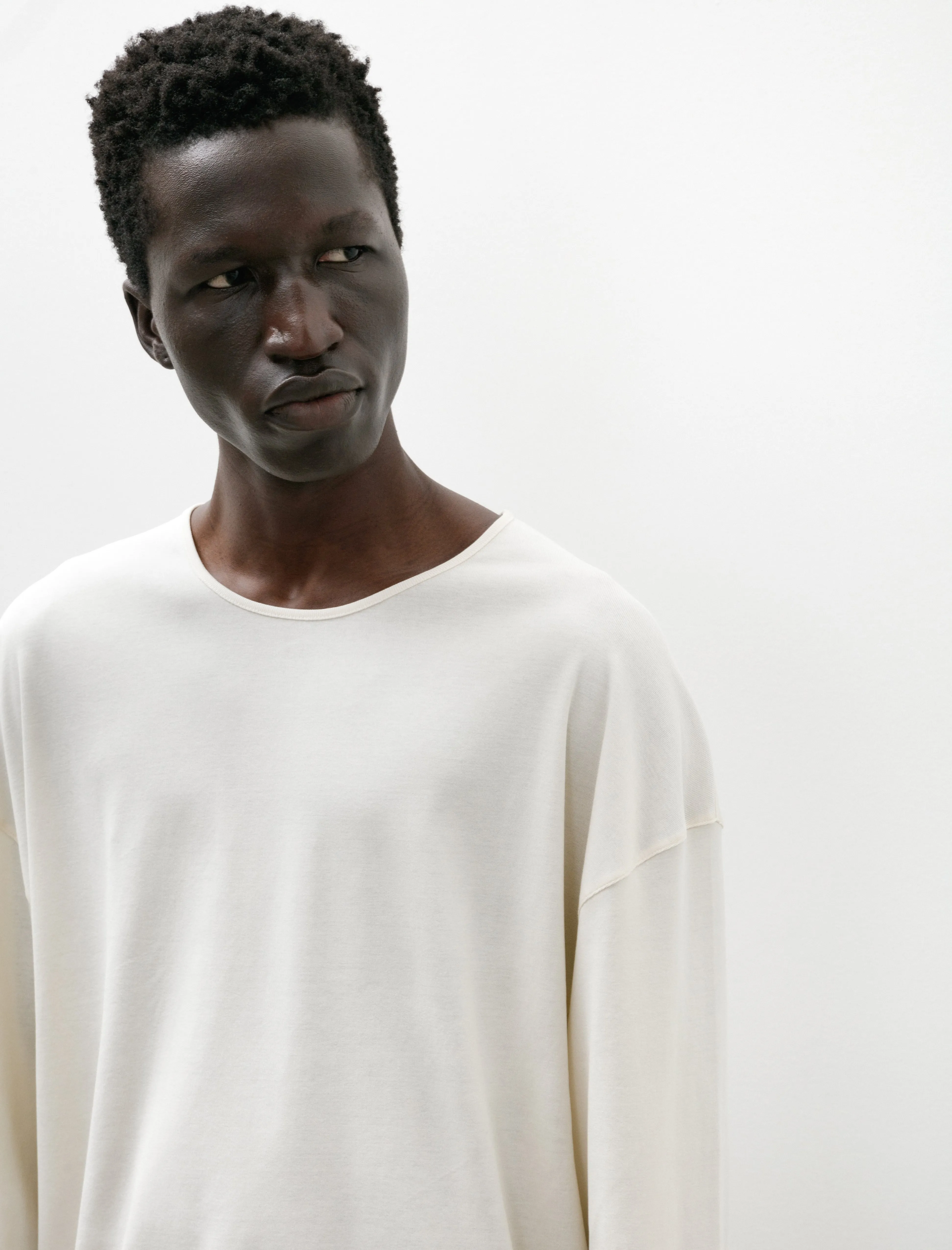LS Relaxed Tee Light Cream